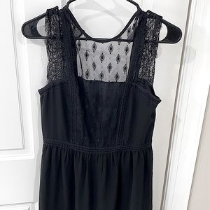 Black lacy dress. US size 6. Never worn. H&M